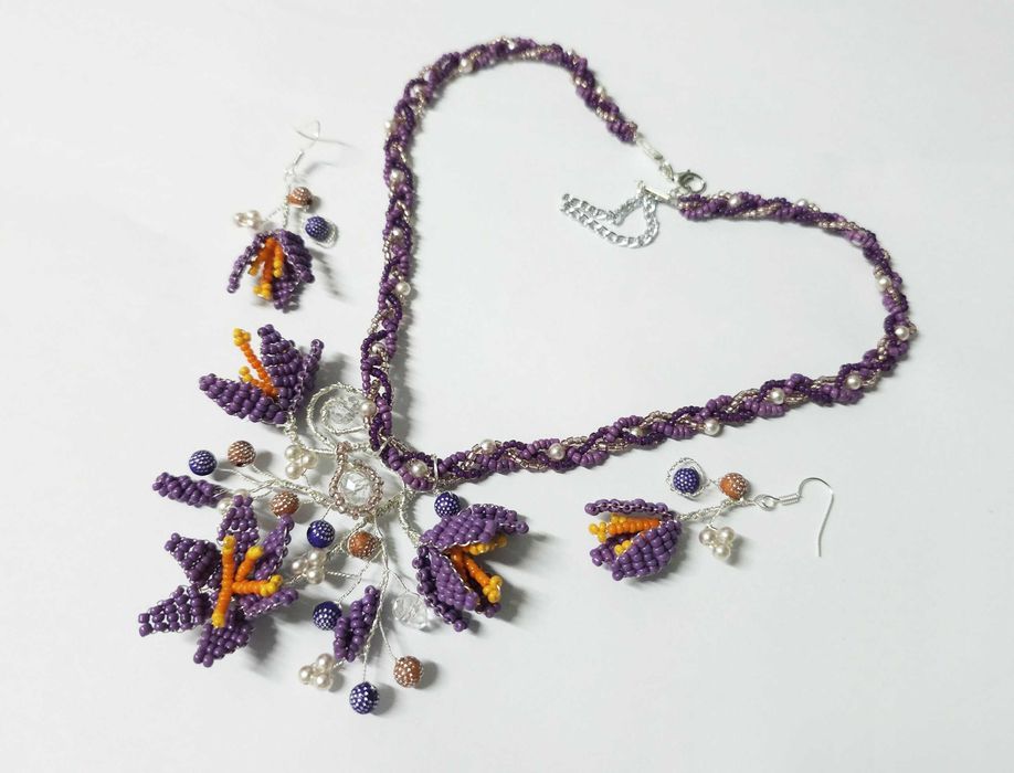 Set primavara Branduse mov flori colier cercei handmade unicat