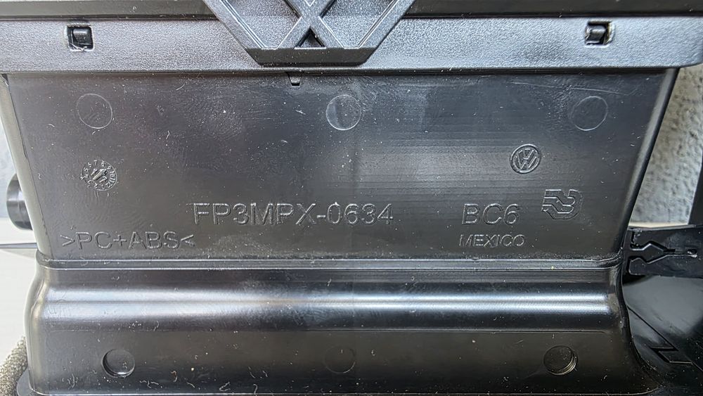 Grila ventilatie vw jetta 2017