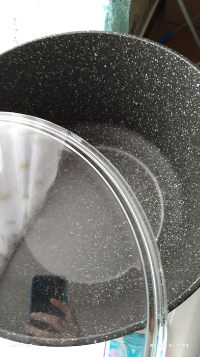 Продам кастрюли 10 литров