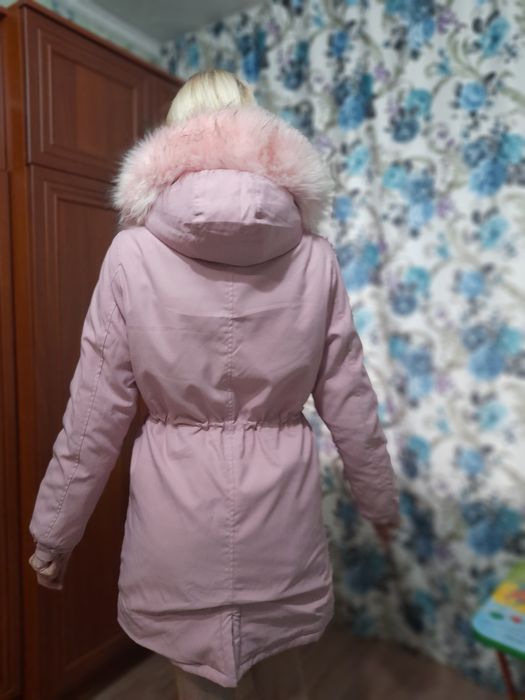Продам розовую парку