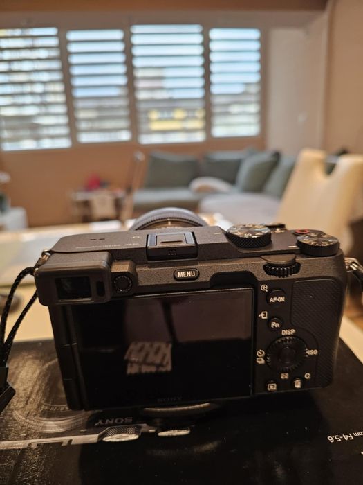 SONY A7 C плюс обектив Sony FE 28-60 mm