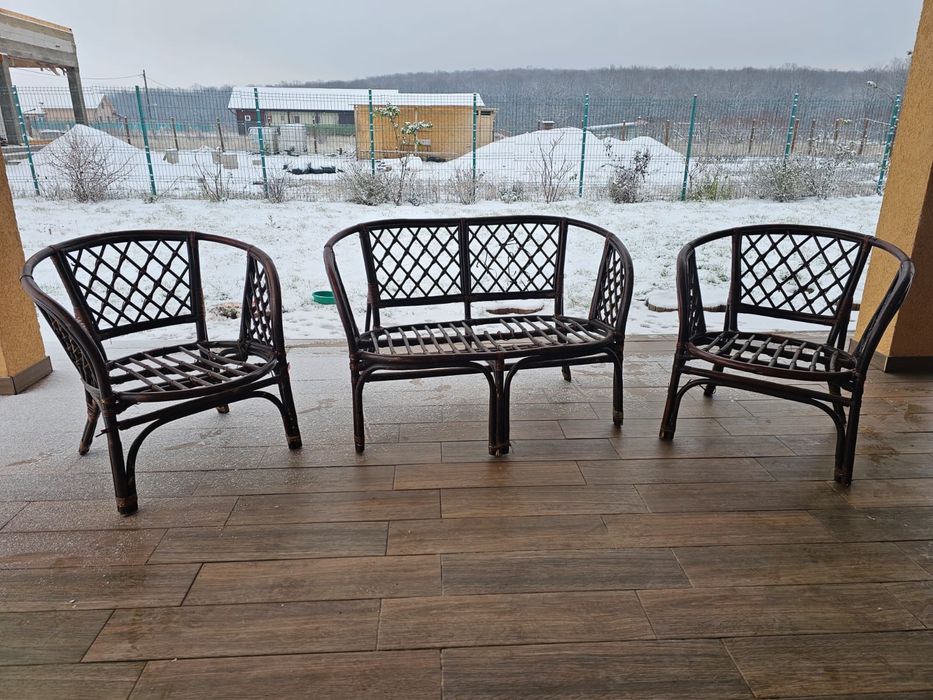 2 seturi ratan gradina/balcon cu perne stare buna 400 lei un set