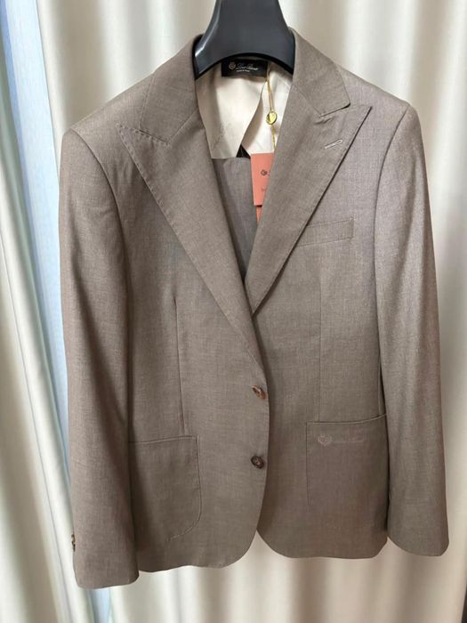 Продам костюм loro piana