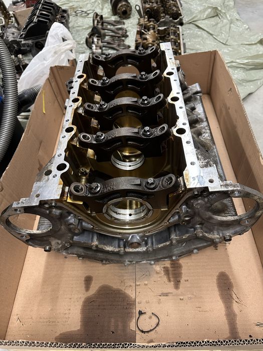 Двигател BMW e65 745i N62B44