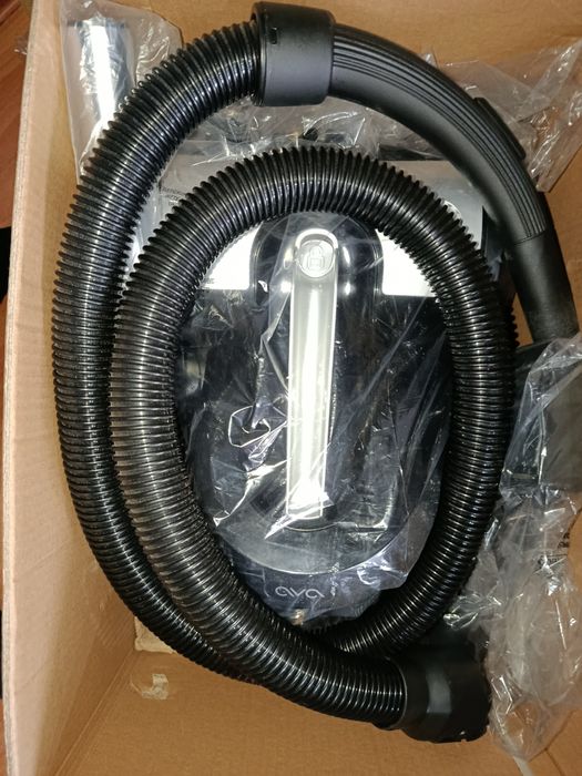 Продам пылесос ava