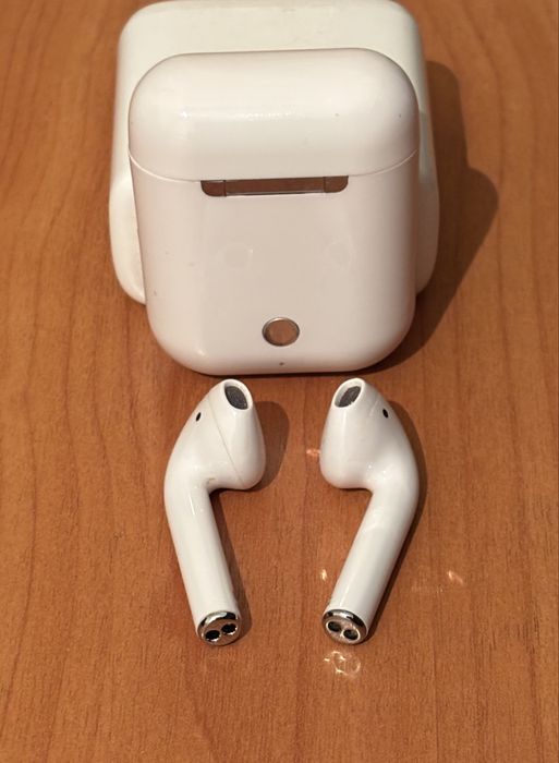 Продается Air pods i12