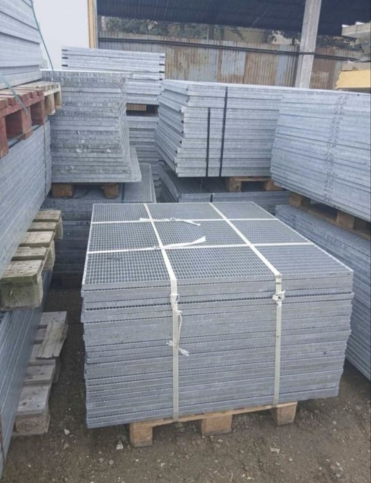 Trepte și grătare zincate la orice dimensiuni