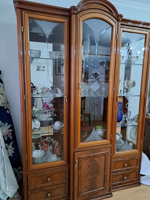 Продаю гарнитур в зал