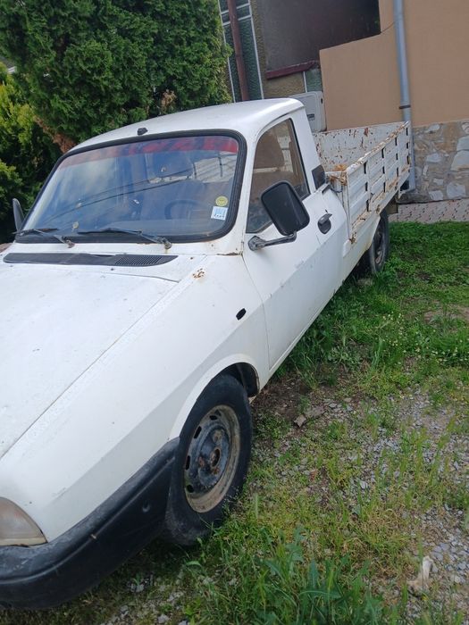 Vând Dacia papuc si remorca cu prelată fără acte