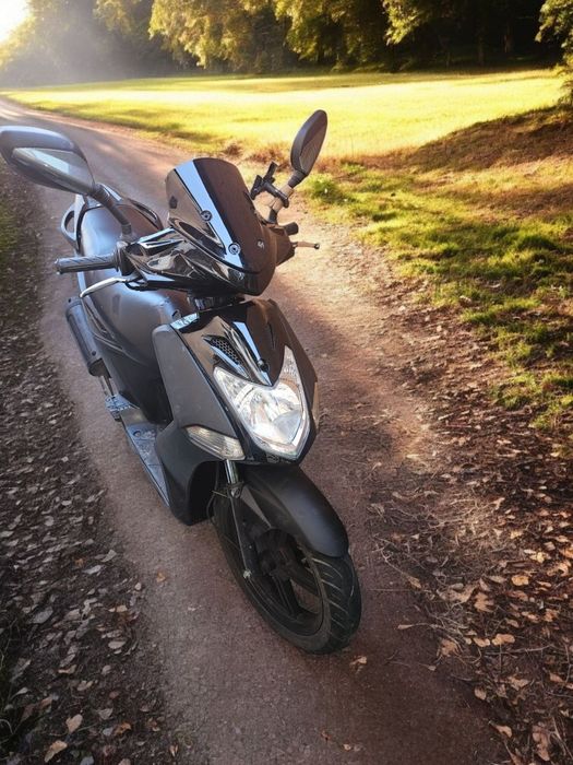 Inchiriez scutere  / rent scooter / scutere de inchiriat fara permis