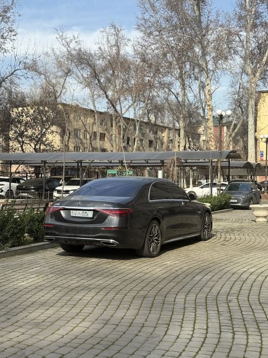 Mercedes Benz W223 S500