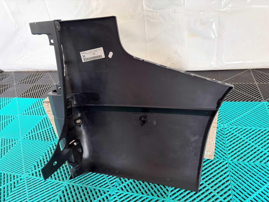 Flaps stanga bara spate Renault Trafic 3 Vivaro nou original Renault