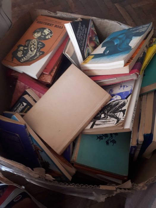 Книги вехтори всякакви казанчета