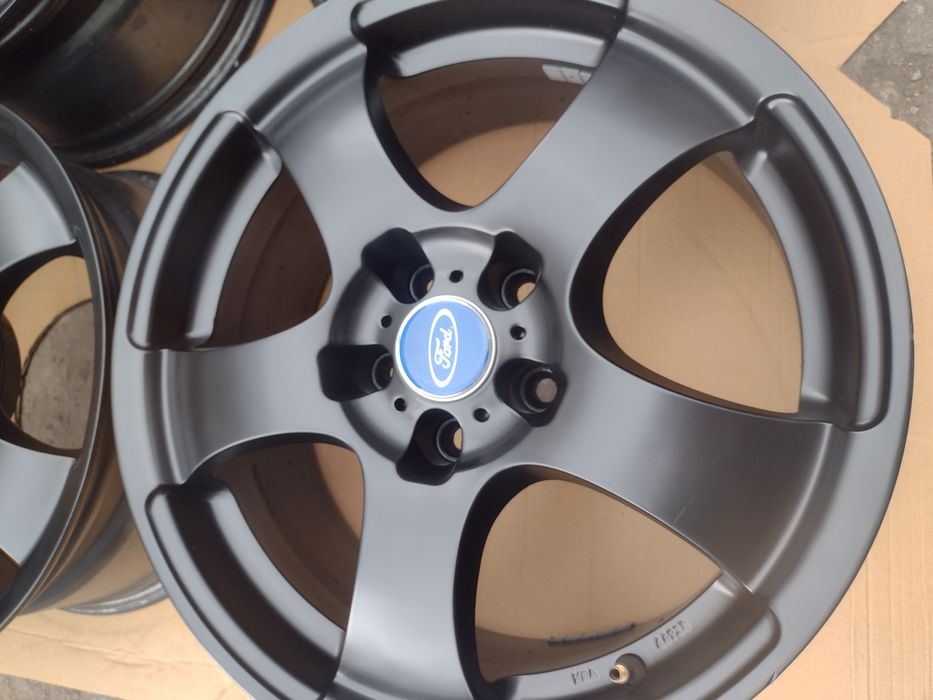 Перфектни Dezent 17-5x108 ET40 7.5j Ford  S Max