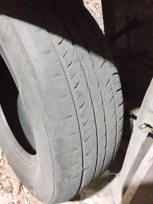 Продам шины резины 4сразу в комплекте летные