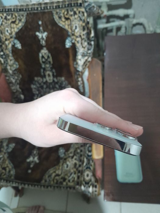 Продам новый айфон