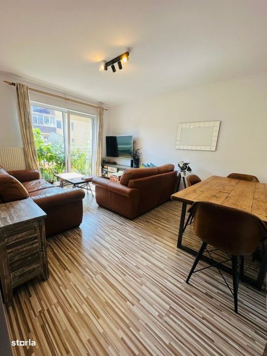 Apartament cu 2 camere decomandate, etaj intermediar, 60 mp, parcare — fotografia 1