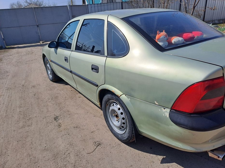 Продам машину Opel Vectra