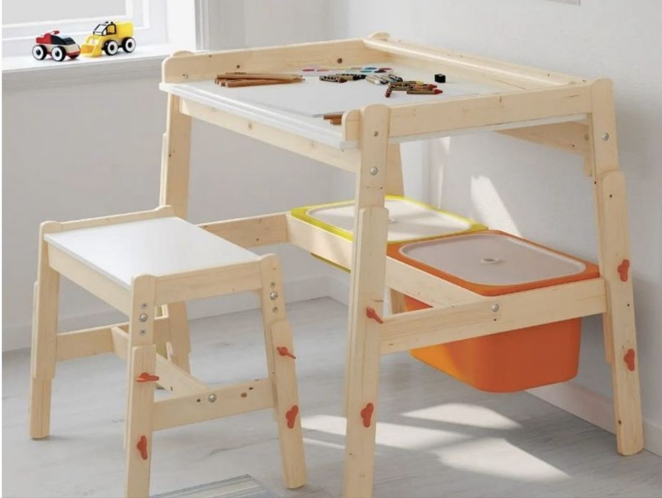 Детская мебель IKEA FLISAT (стол + стул)