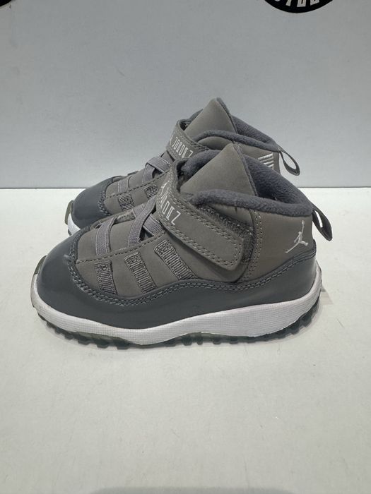 Детски маратонки NIKE AIR JORDAN 11 RETRO . Номер 23.5