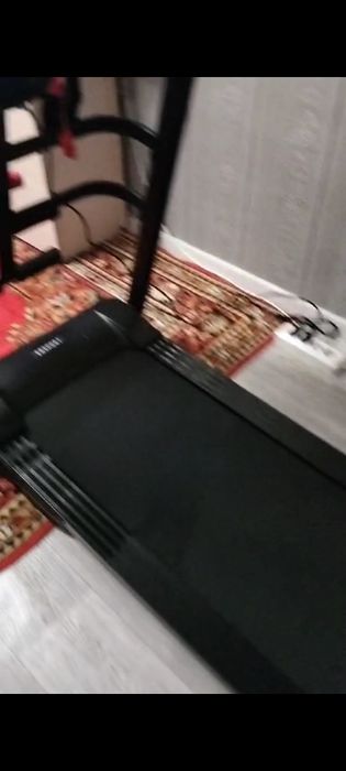 Продам беговую дорожку