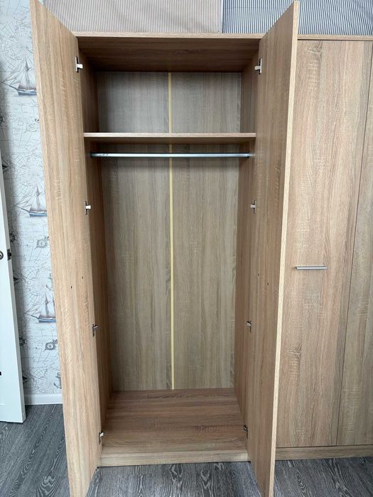 Продаем шифоньер дуб сонома