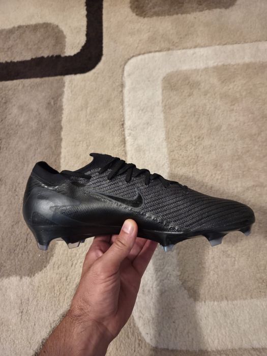 Vand ghete de fotbal ptofesionale Nike Mercurial Vapor 16 Pro FG in stare impecabila