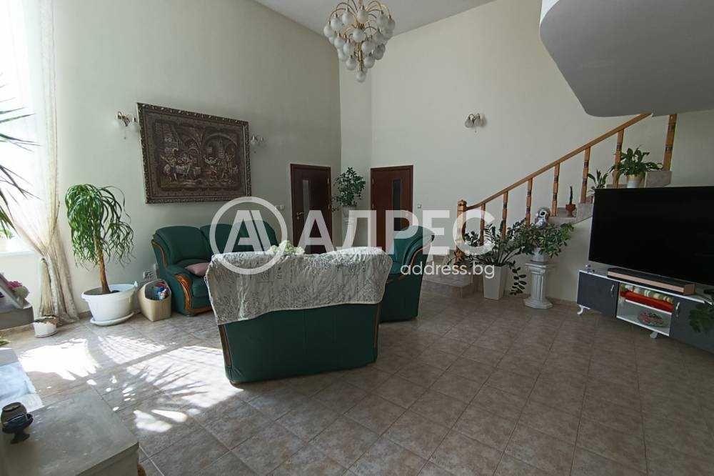 Продава се Къща в Разград, Житница - 463 кв.м за 1404 €/кв.м - Снимка #10