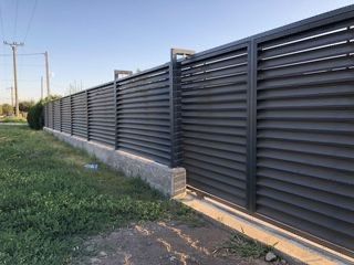 Vand garduri si porti