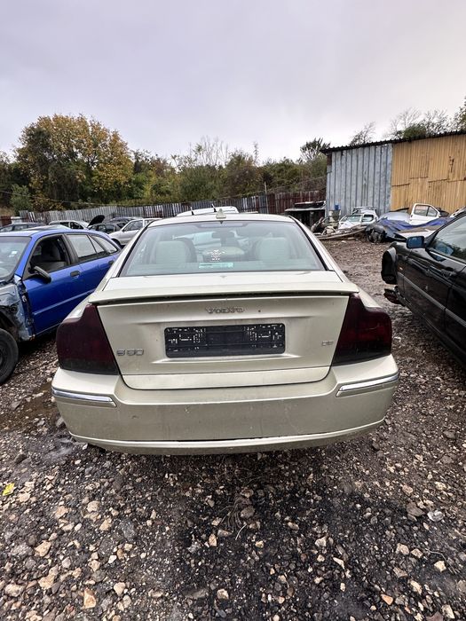 На части Volvo S60 мотор 2.4 D5 дизел D5244T здрав