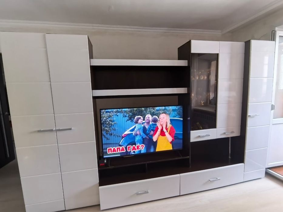 Продаётся стенка