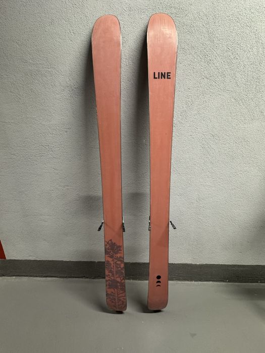 Ски Line Outline 20/21