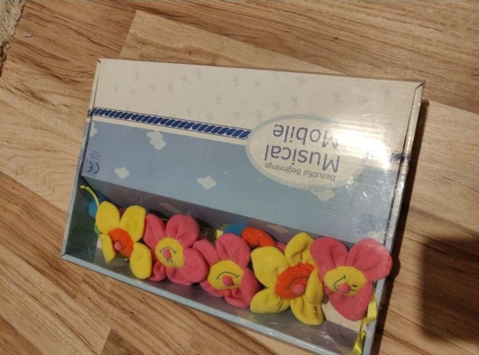 Jucărie muzicala noua pt patut bebe bebelusi copii mici muzica