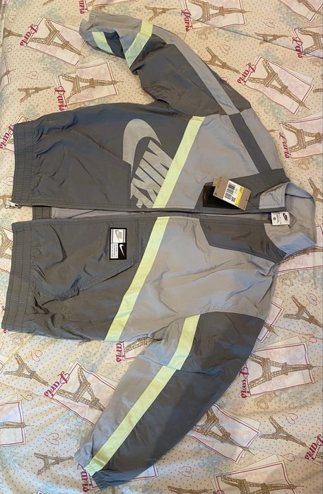 Дамско горнище Nike ново