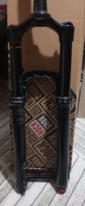 Вилка RockShox Yari RC FS B2 27.5" 160mm Offset 37mm boost 15x110