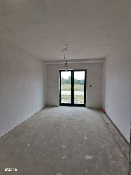 Casă 4 camere constructie de calitate ,construită de proprietar la alb