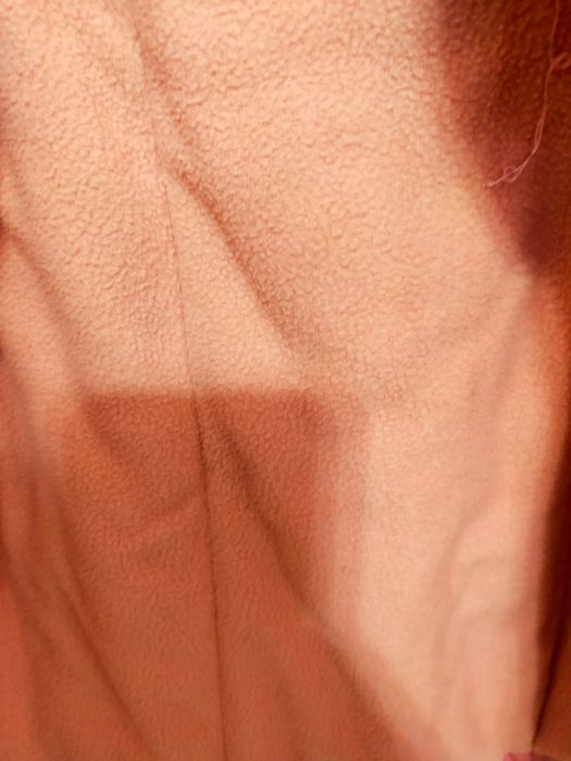 Продам комбинезон для девочки. На 3-4 года.Зима