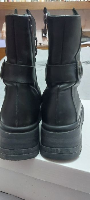 Дамски боти от естествена кожа номер 39