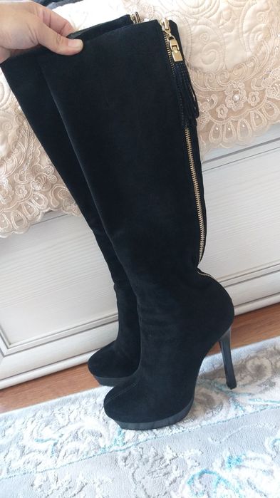 Осенние сапоги на каблуках