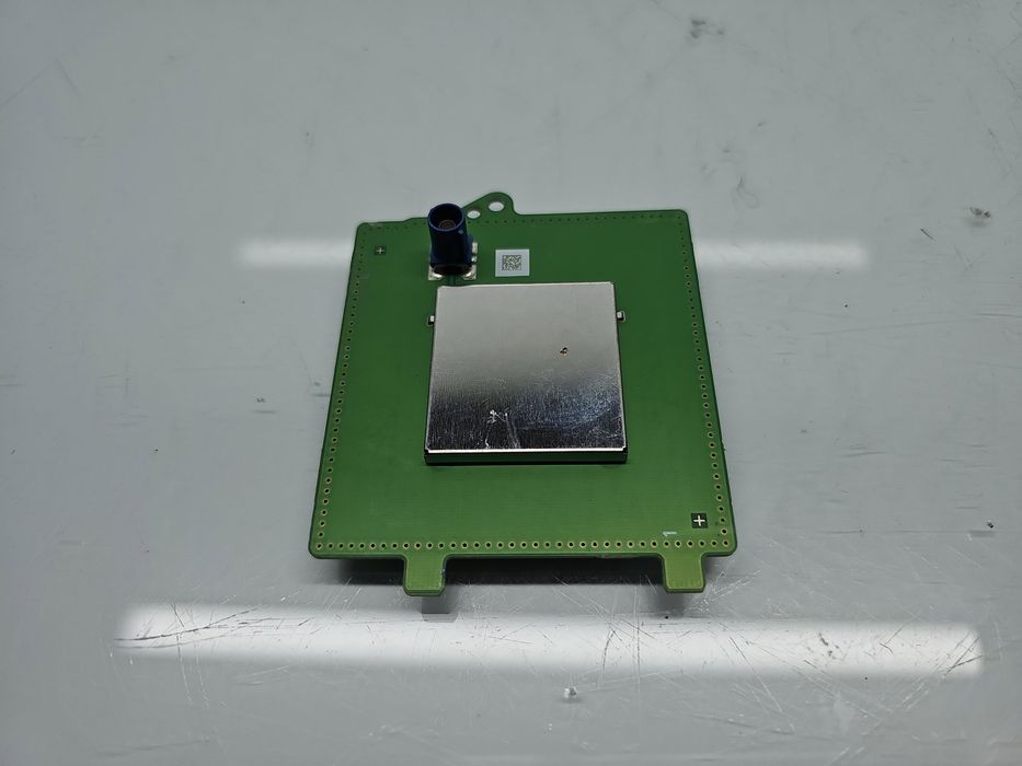Antena TESLA Model 3 [Fabr 2020-2025] 1079734-00-C