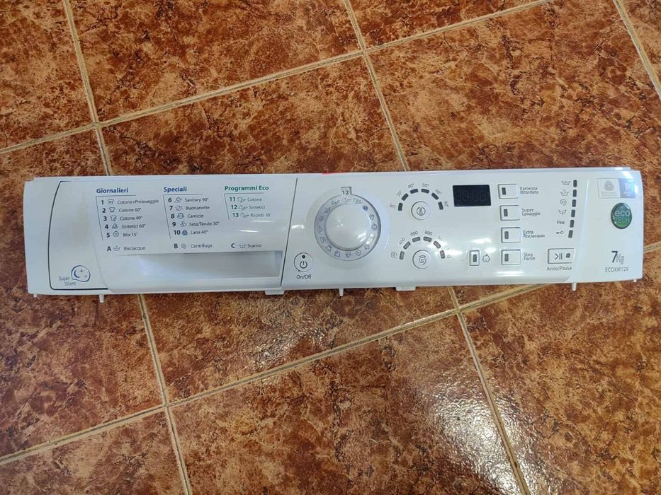 Пералня Ariston Hotpoint части