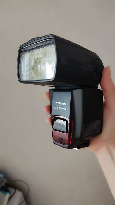 Фотовспышка YN560-II
