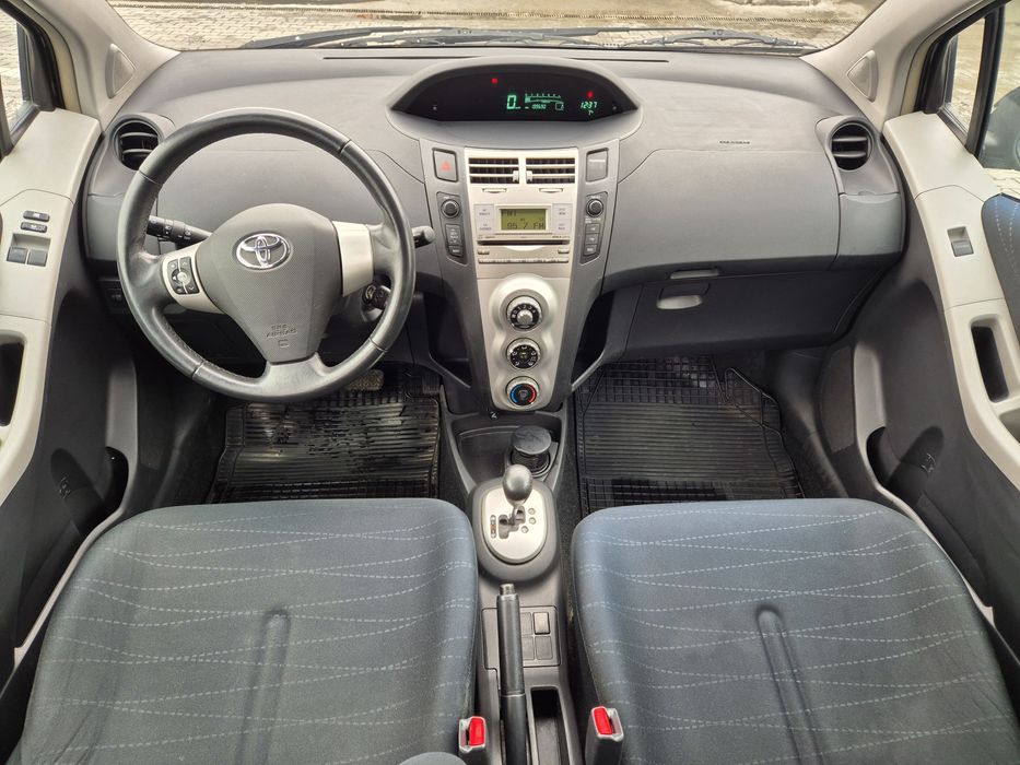 Toyota Yaris 1,3 benzina Automata 2008