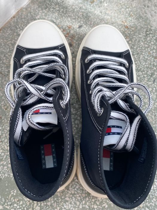 Високи кецове марка Tommy Jeans