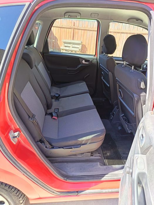 Vând Opel Meriva