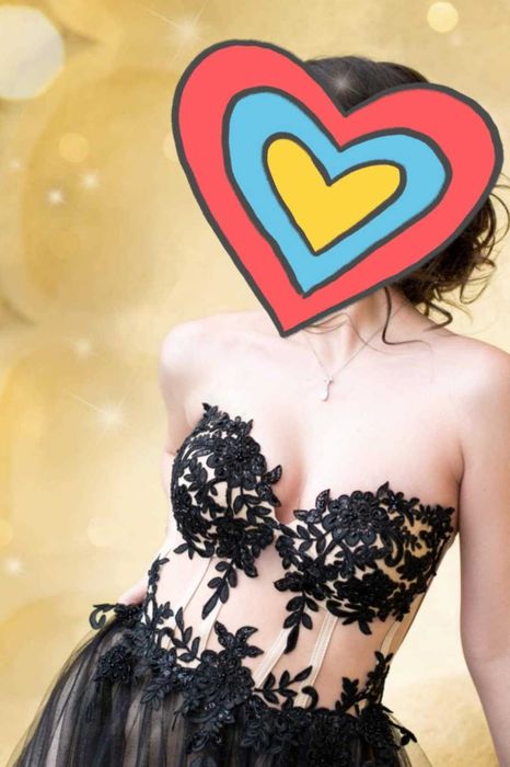 Красива бална рокля