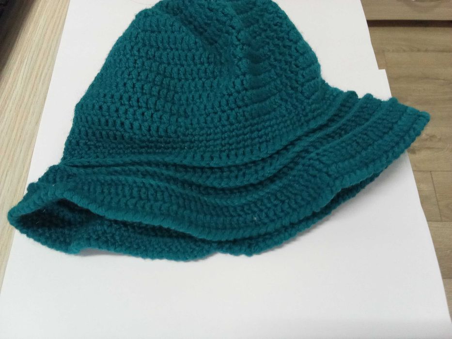 Palarie dama, crosetata