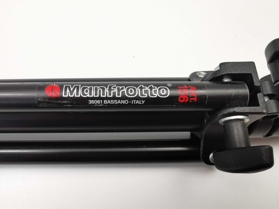 Manfrotto ART 156 aлуминиев статив за монтаж на фотографско осветление с височина 237см