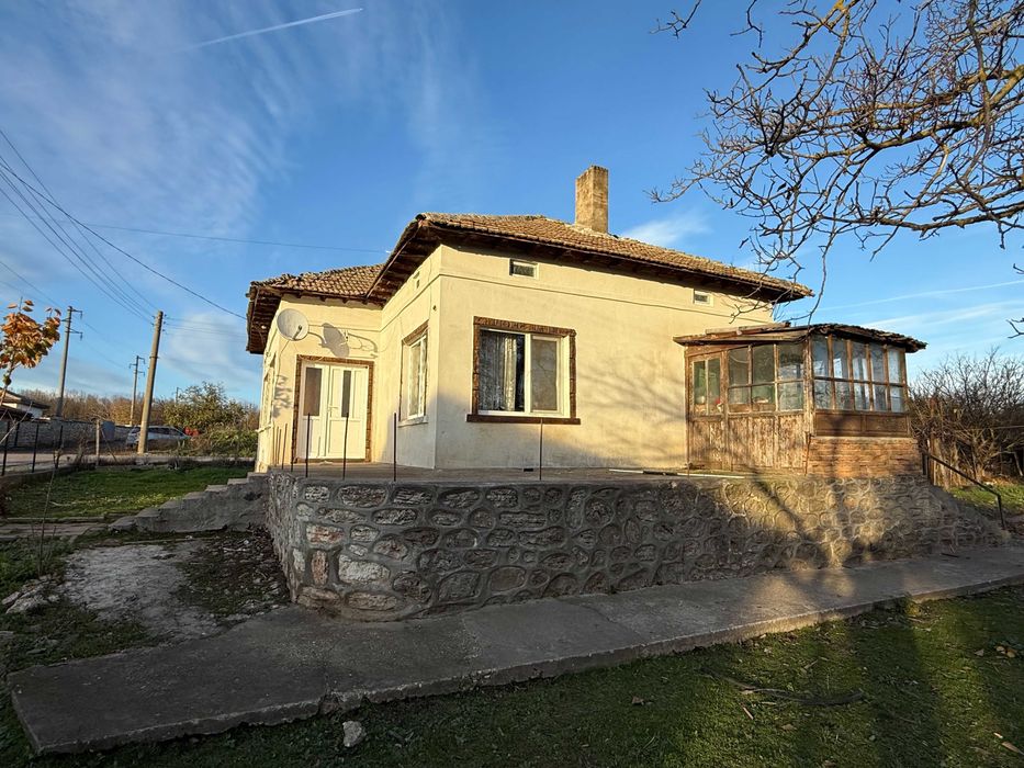 Продава се Къща в с. Спасово, Област Добрич - 117 кв.м за 140 €/кв.м - Снимка #1