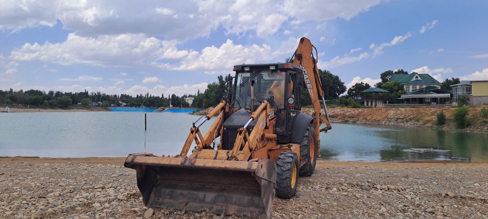 экскаватор пагрушик 3в1 трактор